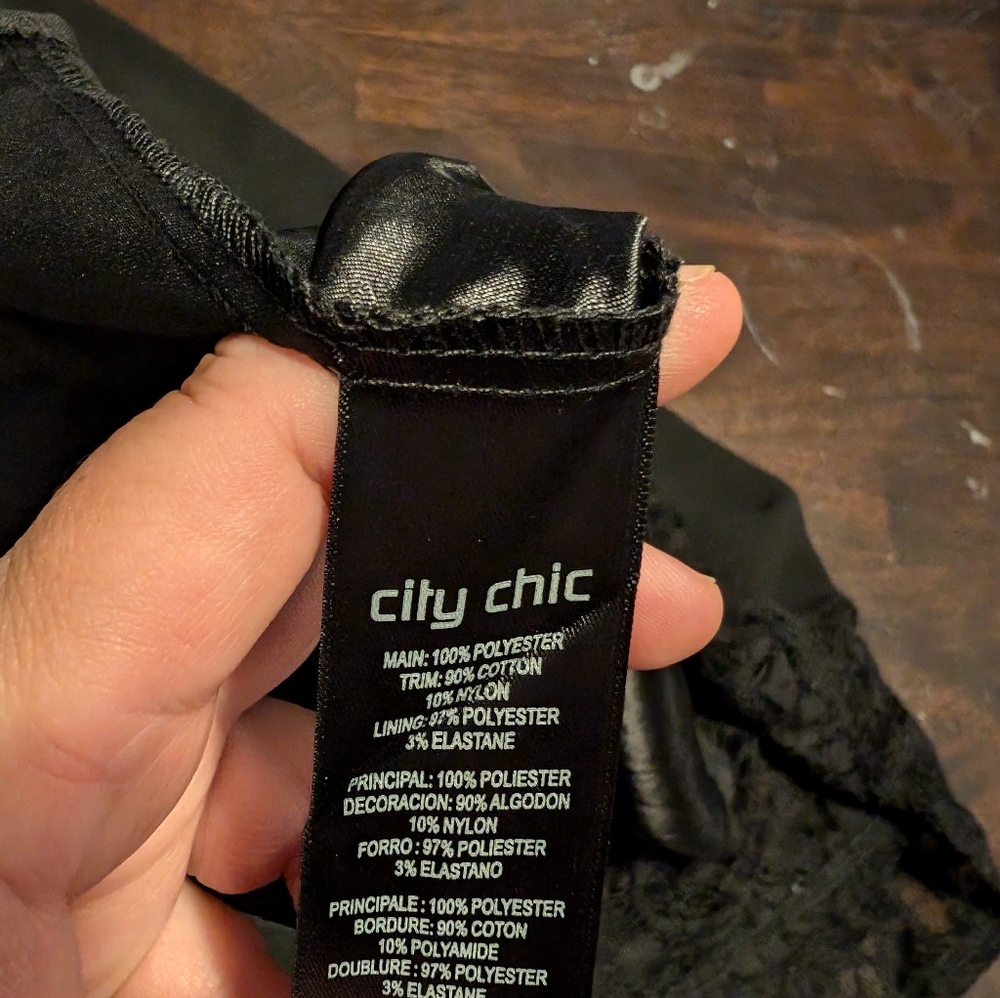 City Chic Black Lace Detail Cocktail/ Wedding Guest Dress. Women's 18 NWT - Picture 5 of 5